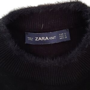 Zara S fuzzy short sleeves top
